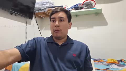 Snapshot of josq121 chatting on 09-12-25, 01:44 josq121 online show from 09-12-25, 01:44