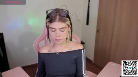 Snapshot of jossephine_ chatting on 02-23-25, 11:04 josephine independent model online show from 02-23-25, 11:04