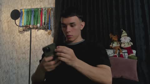 Im Jouliano online show from 12-03-24, 04:03