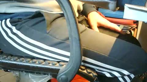 jovenkaji online show from 05-31-26, 06:09