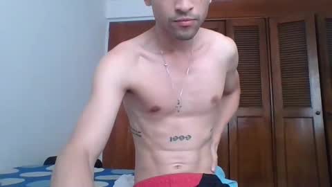 Snapshot of jovenvergonguapo09 chatting on 01-04-25, 04:11 Van Helsing online show from 01-04-25, 04:11
