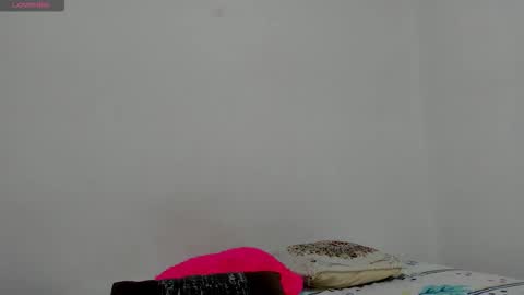 sofiaparker8 online show from 11-08-25, 10:52