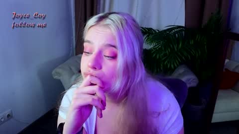 Joyce online show from 01-21-25, 03:54