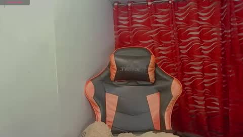 Snapshot of joycum_xxx chatting on 03-06-26, 02:08 JOY in your heart online show from 03-06-26, 02:08