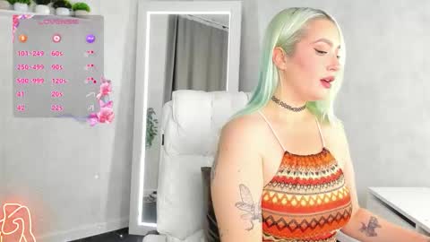 Vickie online show from 09-24-25, 08:50