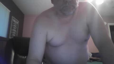 Snapshot of jpetz6953m chatting on 02-14-26, 11:01 jpetz6953m online show from 02-14-26, 11:01