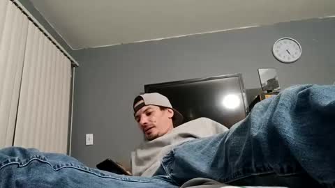 Snapshot of jpizzy23 chatting on 12-17-24, 01:18 dLowfrk online show from 12-17-24, 01:18