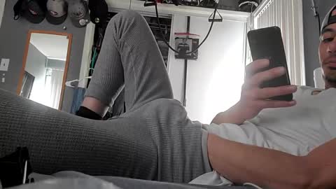 Snapshot of jpizzy23 chatting on 01-10-25, 07:43 dLowfrk online show from 01-10-25, 07:43