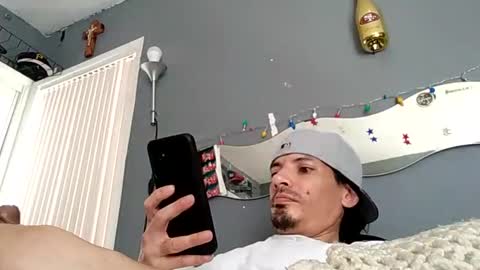 Snapshot of jpizzy23 chatting on 10-01-25, 08:37 dLowfrk online show from 10-01-25, 08:37