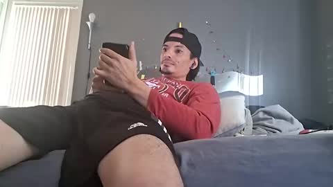 Snapshot of jpizzy23 chatting on 10-15-25, 10:10 dLowfrk online show from 10-15-25, 10:10
