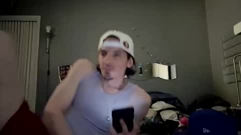 Snapshot of jpizzy23 chatting on 10-19-25, 05:19 dLowfrk online show from 10-19-25, 05:19