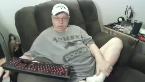 jpmel99 online show from 10-11-25, 12:43