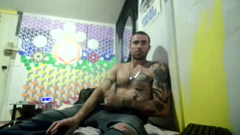 Snapshot of jrizzle1111 chatting on 02-11-25, 09:14 jrizzle1111 online show from 02-11-25, 09:14