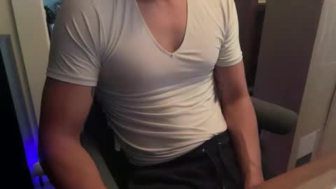Snapshot of jrxguy chatting on 05-02-26, 02:27 jrxguy online show from 05-02-26, 02:27