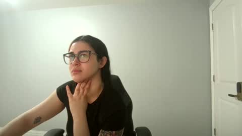 Snapshot of jshg12 chatting on 03-07-26, 04:15 jshg12 online show from 03-07-26, 04:15