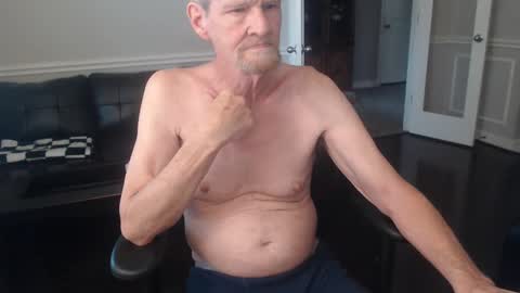 jtull52 online show from 12-17-24, 05:47