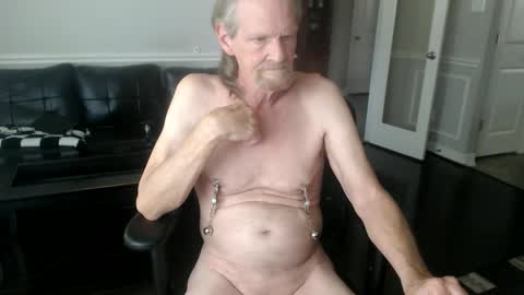 Snapshot of jtull52 chatting on 04-19-26, 11:18 jtull52 online show from 04-19-26, 11:18