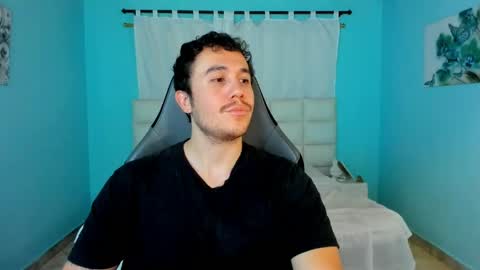 Snapshot of juan__jimenez chatting on 05-14-26, 01:12 Juan online show from 05-14-26, 01:12