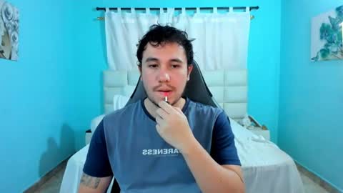 Snapshot of juan__jimenez chatting on 06-14-26, 09:50 Juan online show from 06-14-26, 09:50