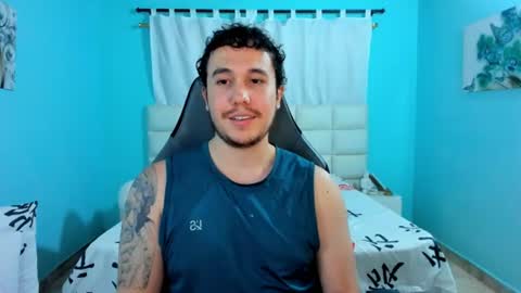 Snapshot of juan__jimenez chatting on 06-19-26, 12:04 Juan online show from 06-19-26, 12:04