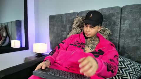 Snapshot of juan_alvarez18 chatting on 01-10-26, 10:58 juan_alvarez18 online show from 01-10-26, 10:58