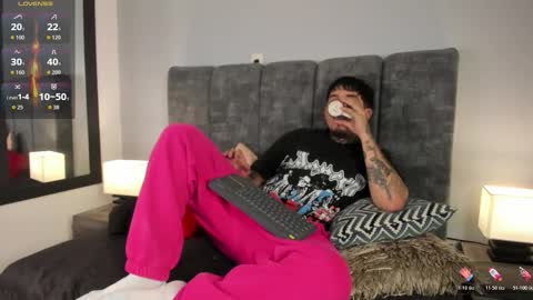 Snapshot of juan_alvarez18 chatting on 02-14-26, 06:43 juan_alvarez18 online show from 02-14-26, 06:43