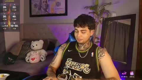 Snapshot of juan_alvarez18 chatting on 03-06-26, 04:09 juan_alvarez18 online show from 03-06-26, 04:09