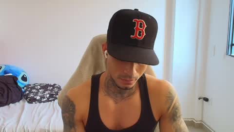 Snapshot of juan_gomez_1 chatting on 05-15-26, 09:44 juan_gomez_1 online show from 05-15-26, 09:44