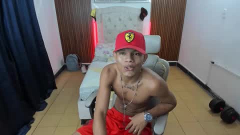 Snapshot of juan_mhata chatting on 05-05-26, 01:35 Juan Mhata online show from 05-05-26, 01:35