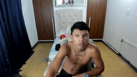 Snapshot of juan_mhata chatting on 05-17-26, 01:47 Juan Mhata online show from 05-17-26, 01:47