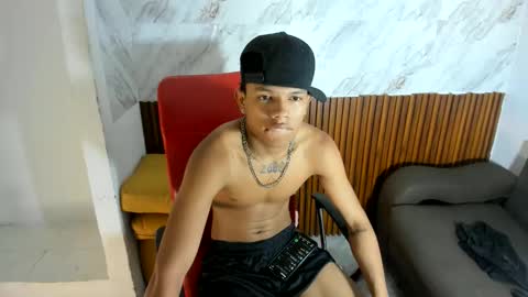 Snapshot of juan_mhata chatting on 05-22-26, 07:19 Juan Mhata online show from 05-22-26, 07:19