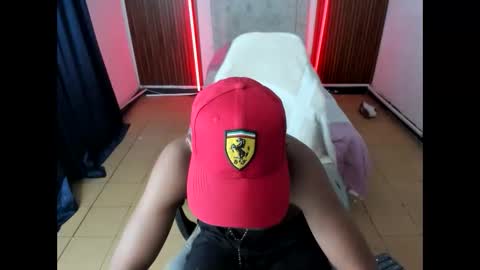 Snapshot of juan_mhata chatting on 05-24-26, 01:10 Juan Mhata online show from 05-24-26, 01:10