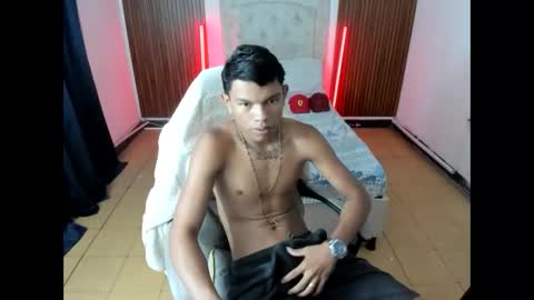 Snapshot of juan_mhata chatting on 05-26-26, 01:12 Juan Mhata online show from 05-26-26, 01:12