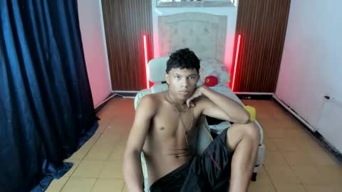 Snapshot of juan_mhata chatting on 06-11-26, 02:53 Juan Mhata online show from 06-11-26, 02:53