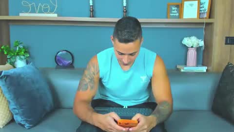 Snapshot of juan_muscle chatting on 02-08-25, 12:28 juan_muscle online show from 02-08-25, 12:28