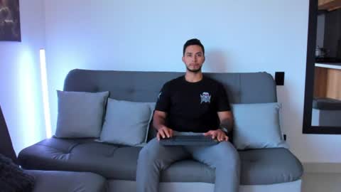 Snapshot of juan_muscle chatting on 06-20-26, 10:56 juan_muscle online show from 06-20-26, 10:56