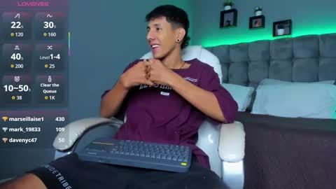 Snapshot of juan_zabala chatting on 09-30-25, 11:37 Juan online show from 09-30-25, 11:37
