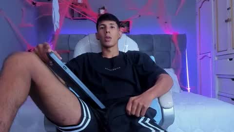 Snapshot of juan_zabala chatting on 10-18-25, 12:39 Juan online show from 10-18-25, 12:39