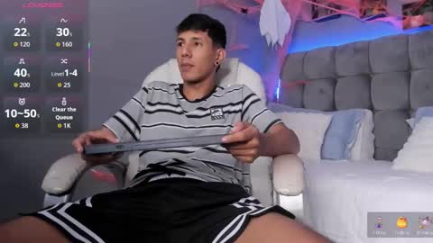 Snapshot of juan_zabala chatting on 10-25-25, 12:56 Juan online show from 10-25-25, 12:56