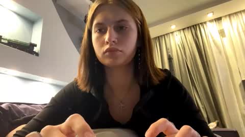 Lola online show from 11-03-25, 02:07