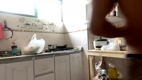 Snapshot of juanbladde chatting on 12-04-24, 12:36 Juan Esteban online show from 12-04-24, 12:36
