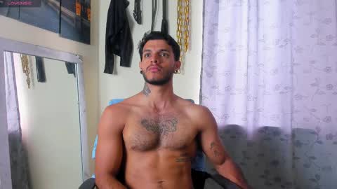 Snapshot of juanbladde chatting on 02-18-25, 12:49 Juan Esteban online show from 02-18-25, 12:49