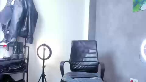 Juan Esteban online show from 03-17-26, 03:37