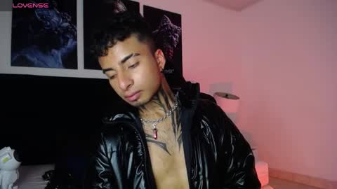 juancamilo66_ online show from 01-28-25, 03:15