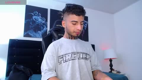 juancamilo66_ online show from 02-12-25, 07:13