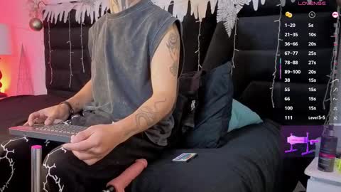 juancamilo66_ online show from 12-21-25, 02:30