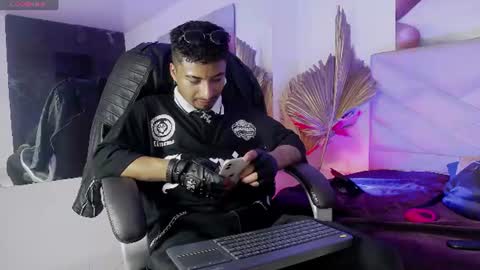 Snapshot of juancamilo66_ chatting on 06-18-26, 05:39 juancamilo66_ online show from 06-18-26, 05:39