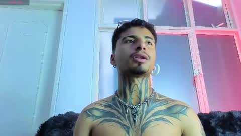 juancamilo66_ online show from 07-11-26, 05:48