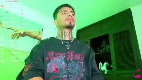 juancamilo66_ online show from 07-18-26, 02:27