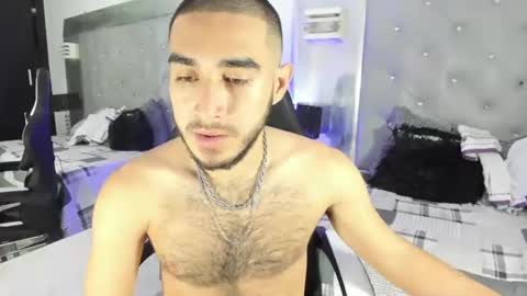 Snapshot of juandiegokingx chatting on 01-13-25, 01:56 Juan Diego Uribe online show from 01-13-25, 01:56